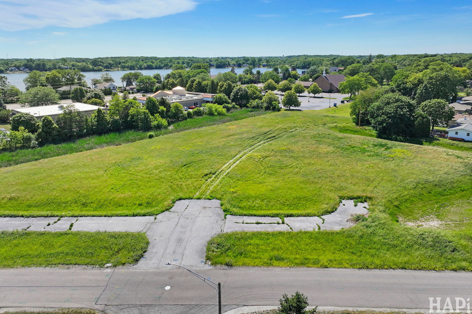 106 Old Elm Road Lindenhurst, IL 60046 - Photo 3 of 6