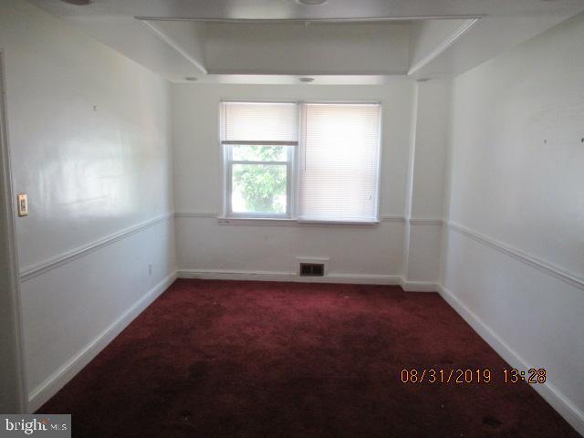 4006 Bareva Road Baltimore, MD 21215 - Photo 2 of 20 DINING ROOM