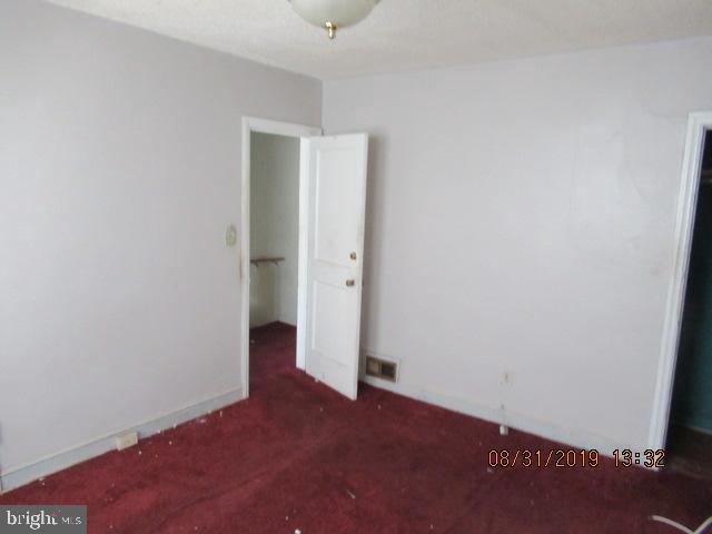 4006 Bareva Road Baltimore, MD 21215 - Photo 12 of 20 BEDROOM