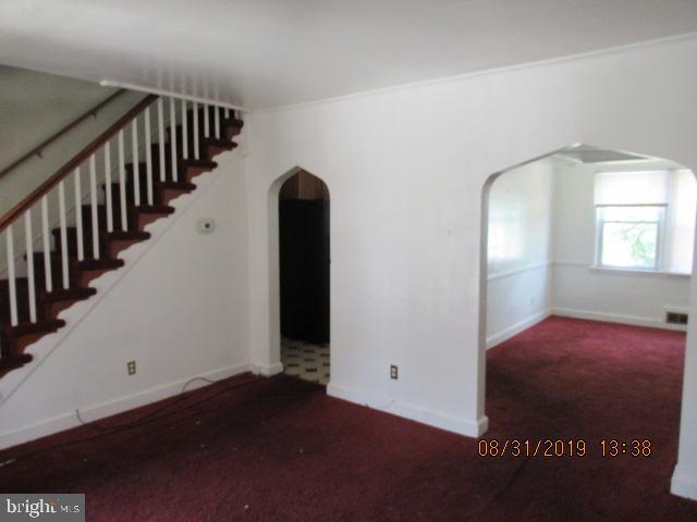 4006 Bareva Road Baltimore, MD 21215 - Photo 18 of 20 LIVING ROOM