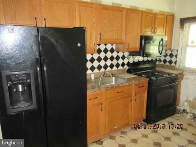 4006 Bareva Road Baltimore, MD 21215 - Photo 3 of 20 KITCHEN