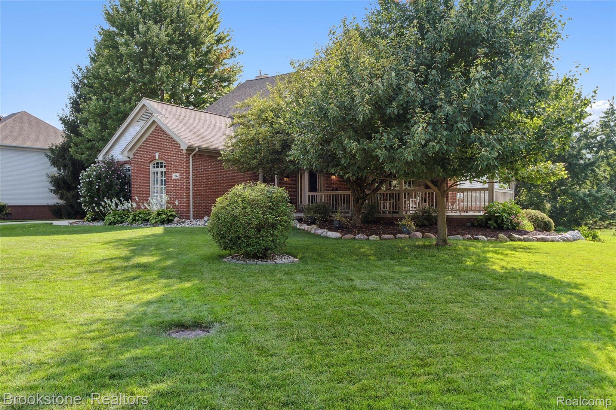 3944 Fieldview Road Lake Orion, MI 48360 - Photo 5 of 58 Gallery Image 5