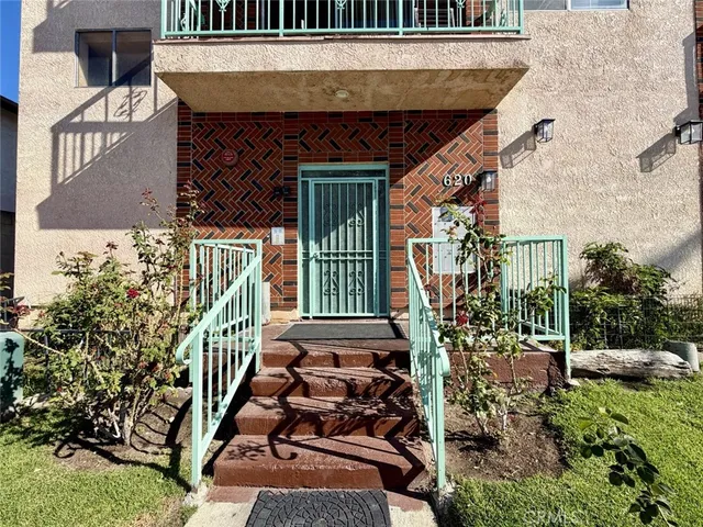 $3,000 | 620 South Lake Street, Unit 203, Burbank, CA 91502