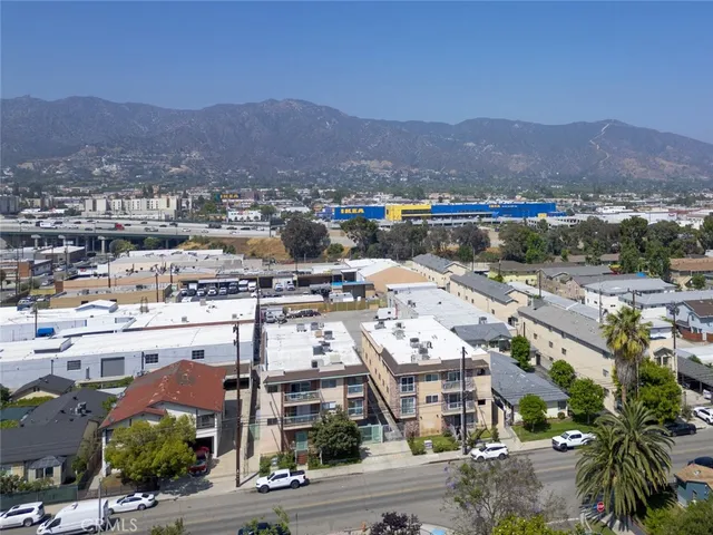 $3,000 | 620 South Lake Street, Unit 203, Burbank, CA 91502