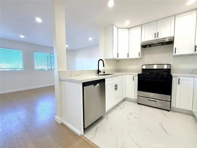 $3,000 | 620 South Lake Street, Unit 203, Burbank, CA 91502