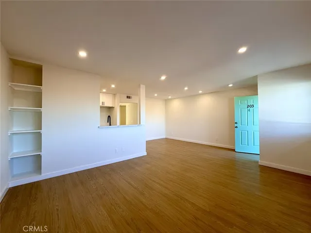 $3,000 | 620 South Lake Street, Unit 203, Burbank, CA 91502