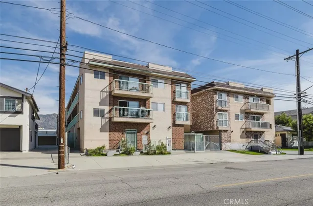 $3,000 | 620 South Lake Street, Unit 203, Burbank, CA 91502