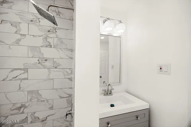 $549,000 | 22 Verdi Boulevard, Colonie, NY 12110