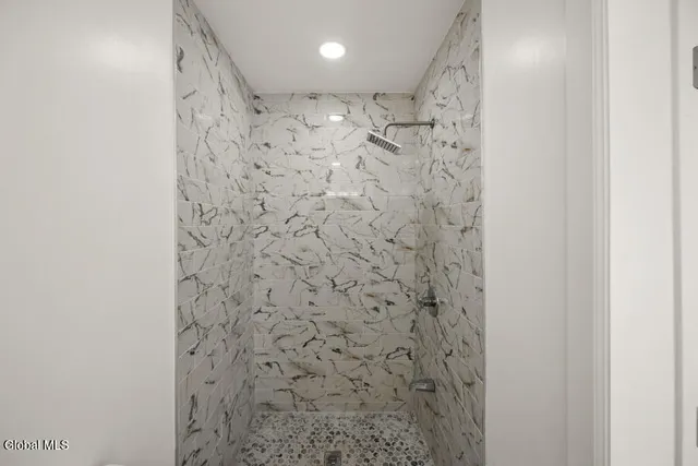 $549,000 | 22 Verdi Boulevard, Colonie, NY 12110