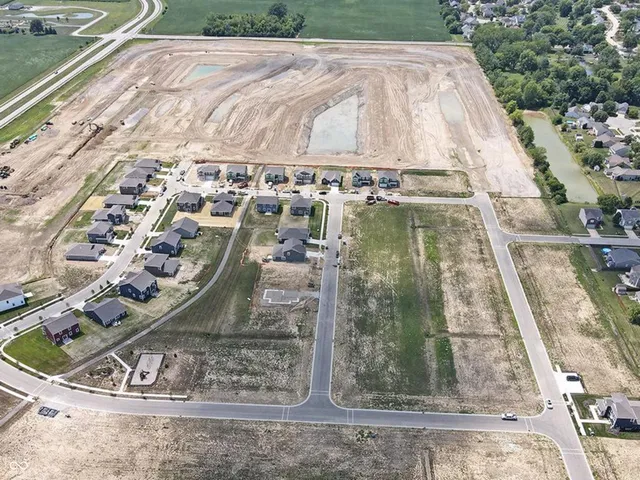 $259,900 | 1420 Aster Drive, Shelbyville, IN 46176