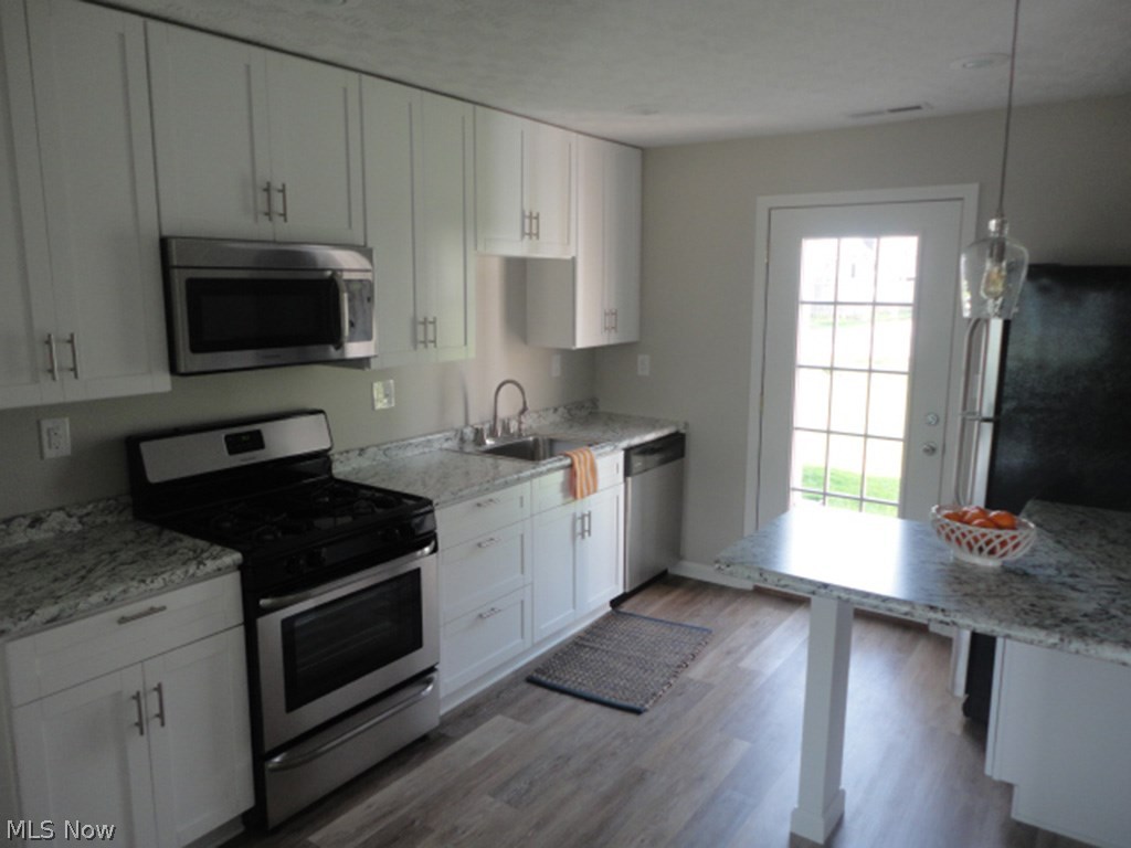 820 24th Street Vienna, WV 26105 - Photo 3 of 7