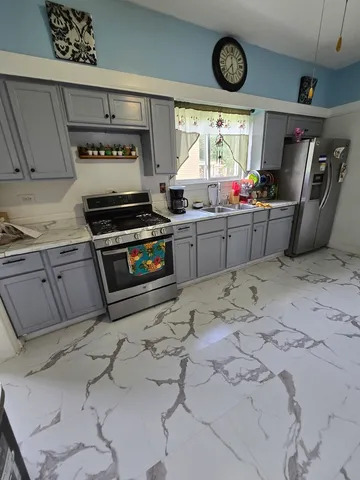 $239,900 | 6805 South Wood Street, Chicago, IL 60636