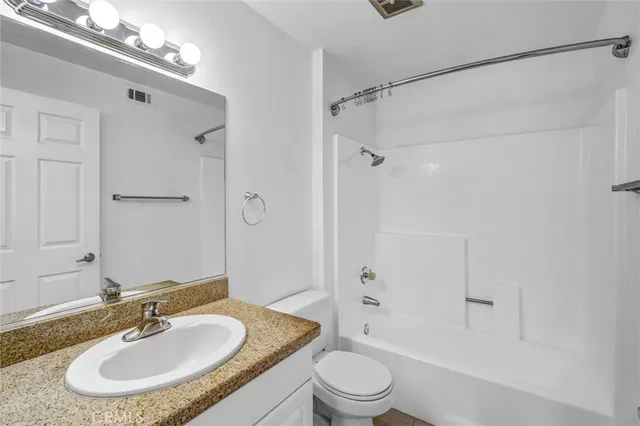 a view of a bunch of trees and bushes