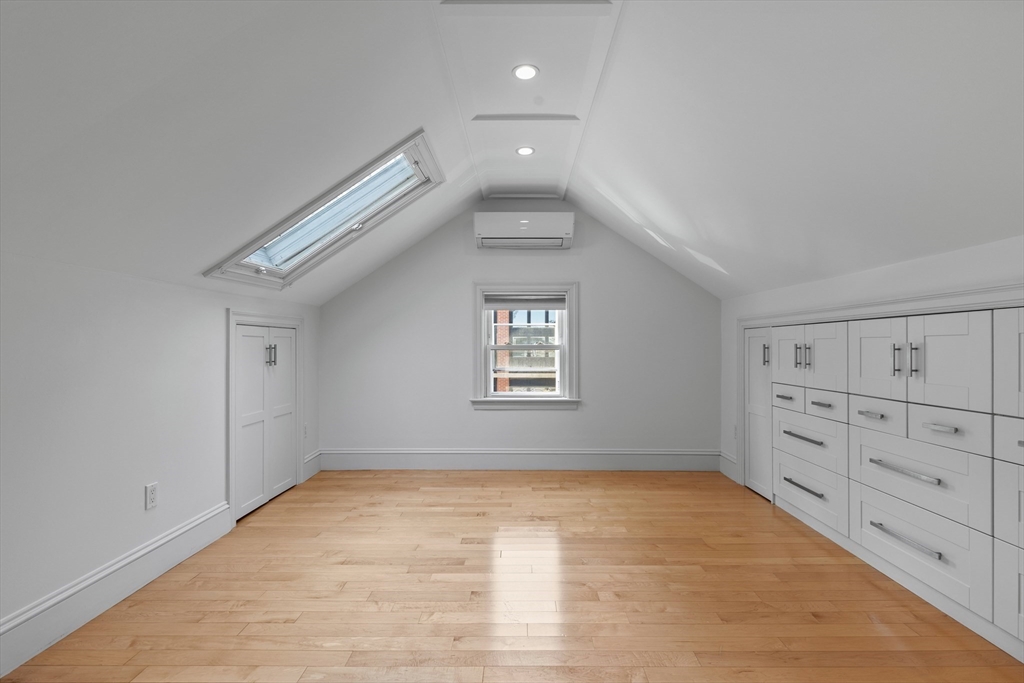 256 West 3rd Street, Unit 2 Boston, MA 02127 - Photo 20 of 30