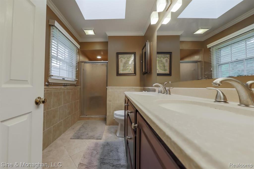 36 Colonial Road Grosse Pointe Shores, MI 48236 - Photo 21 of 60