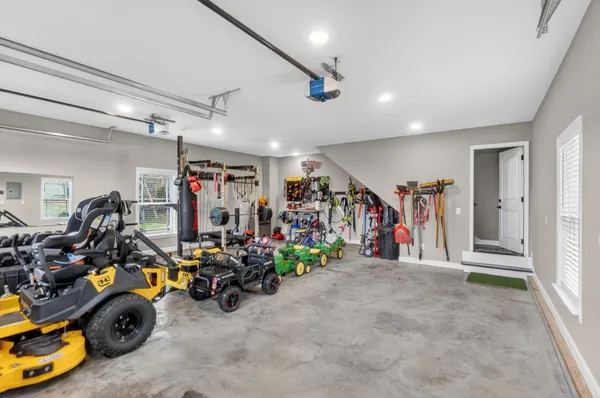 $654,900 | 103 Bloomsbury Drive, Portland, TN 37148