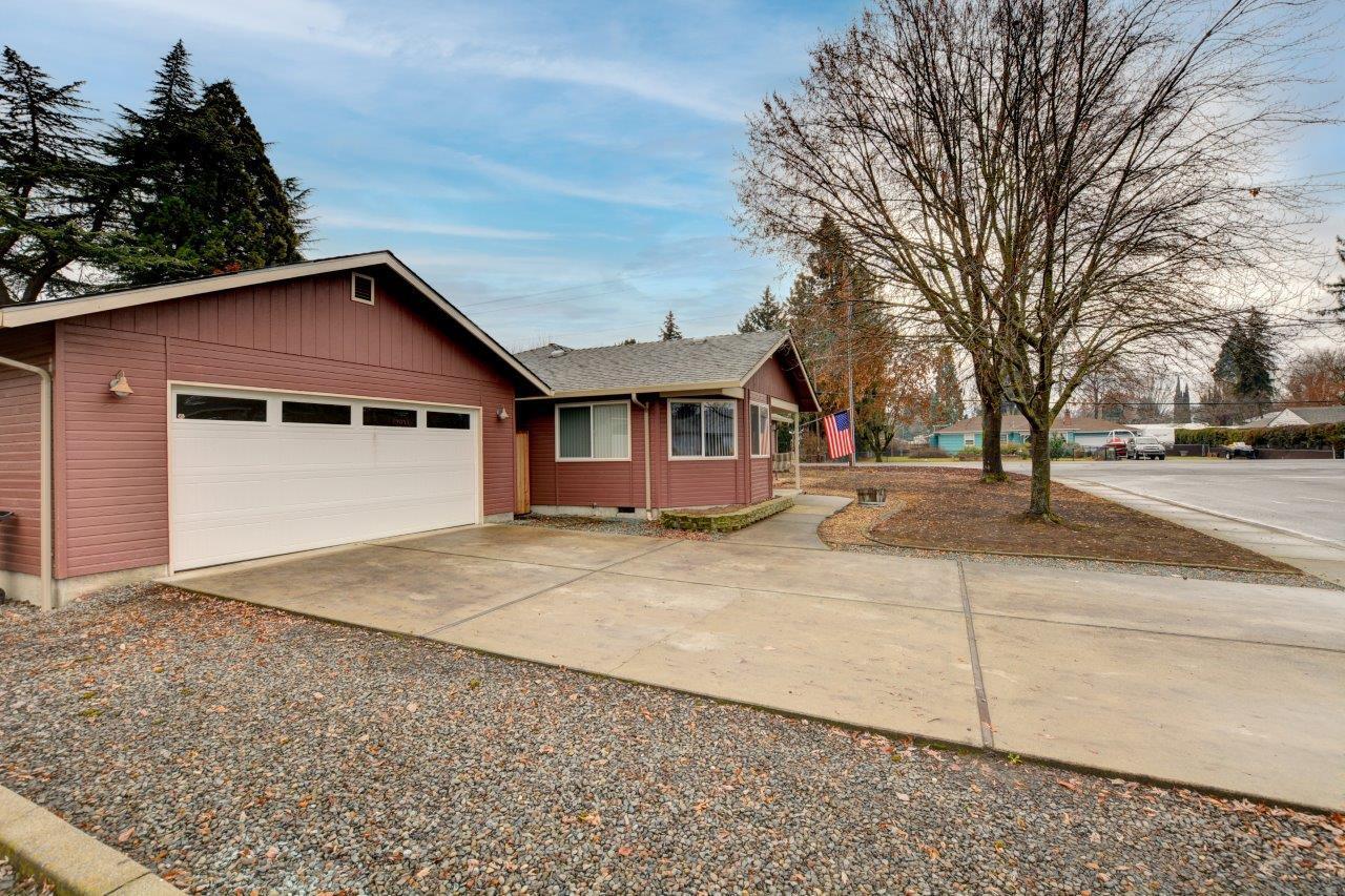 1382 Heather Lane Central Point, OR 97502 - Photo 29 of 30 30