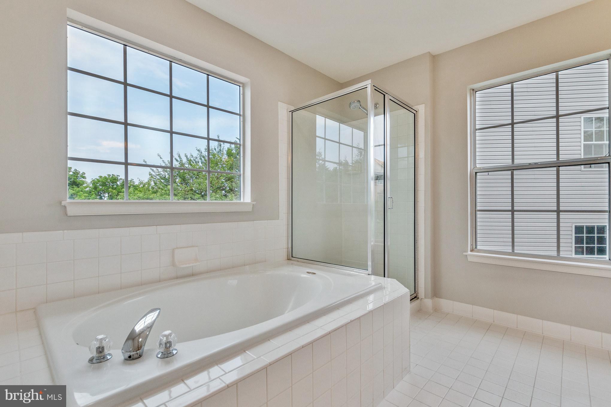 12929 Summit Ridge Terrace Germantown, MD 20874 - Photo 13 of 25 Master Bath w/separate soaking tub and shower