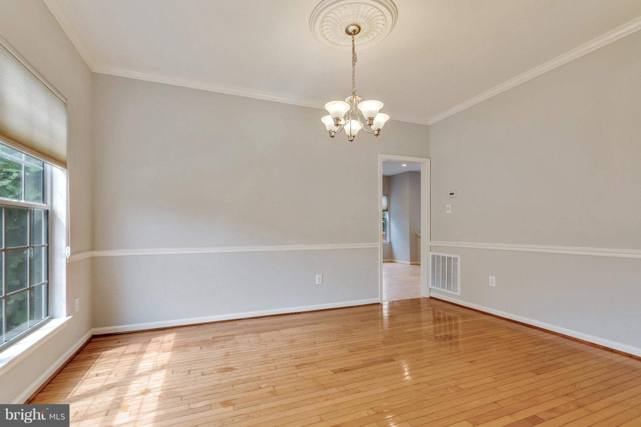 12929 Summit Ridge Terrace Germantown, MD 20874 - Photo 4 of 25 Dining Room