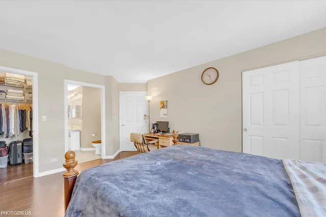 $369,000 | 864 Lansing Court, Unit 864, Vernon Hills, IL 60061