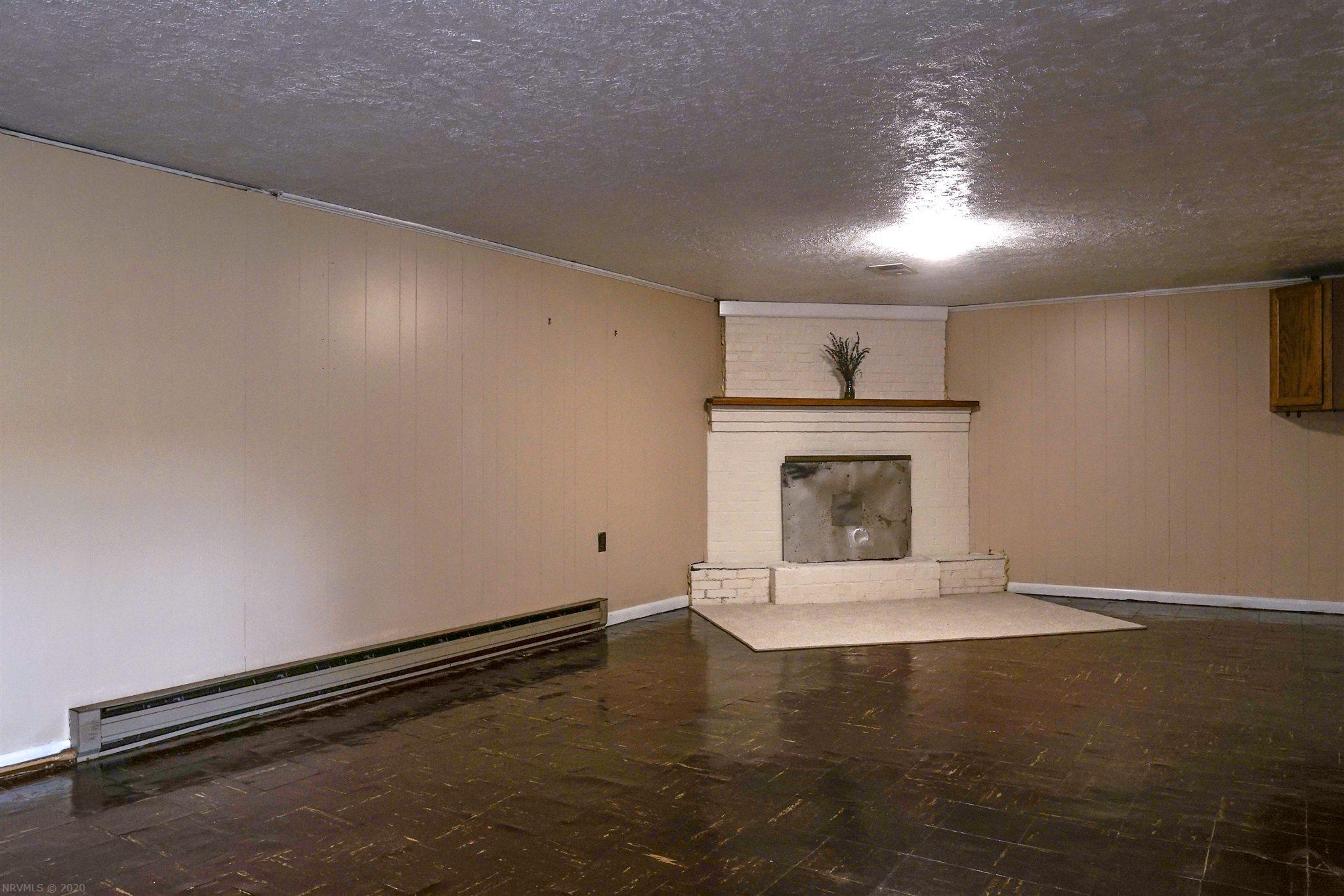 6571 Hylton Road Radford, VA 24141 - Photo 23 of 30 Gallery Image 23