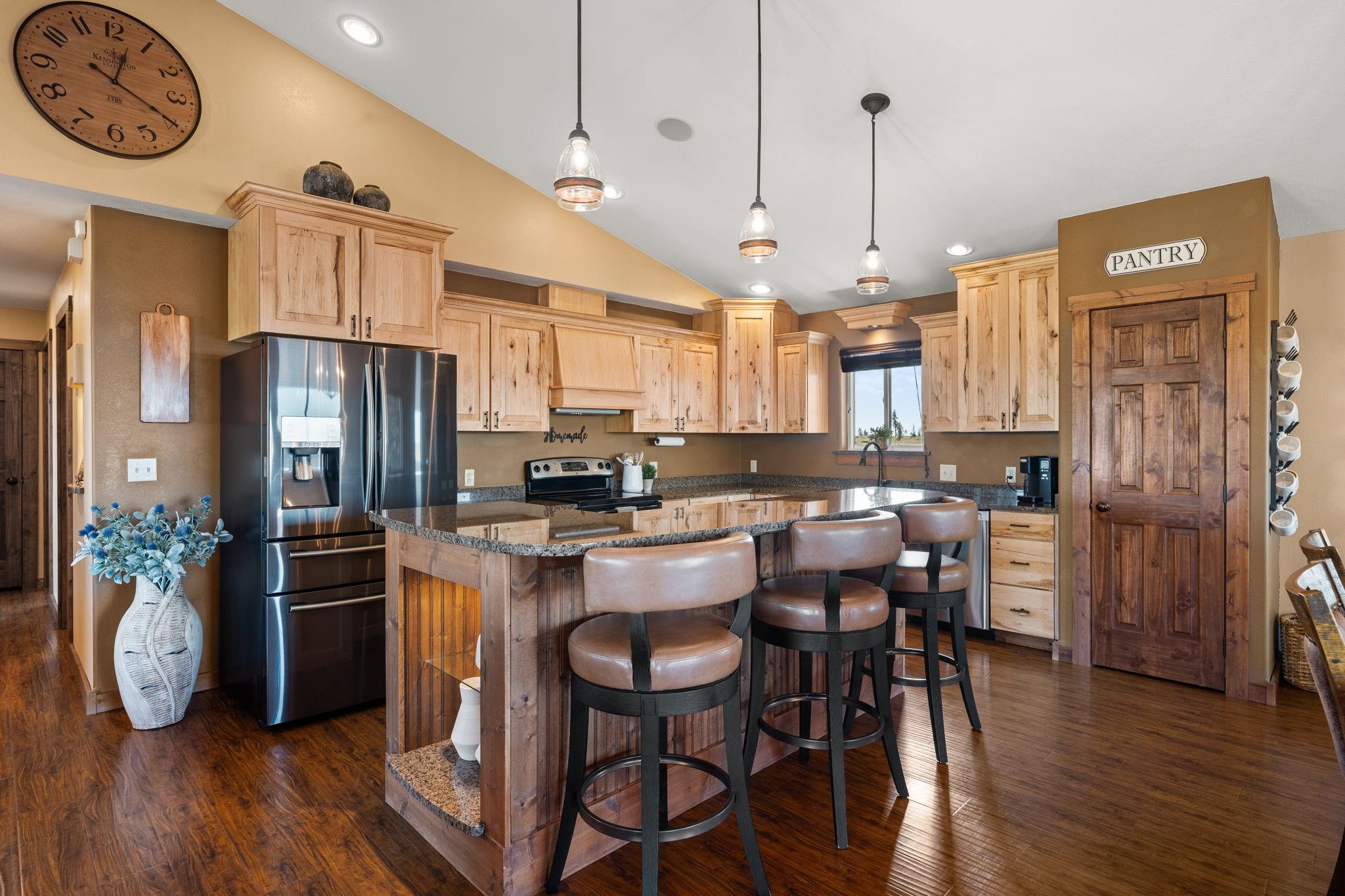 29701 Telford Road North Davenport, WA 99122 - Photo 8 of 50