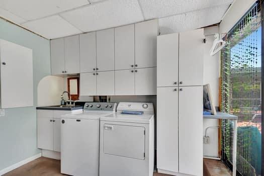 640 N Road Boynton Beach, FL 33435 - Photo 28 of 43 Utility room with sink