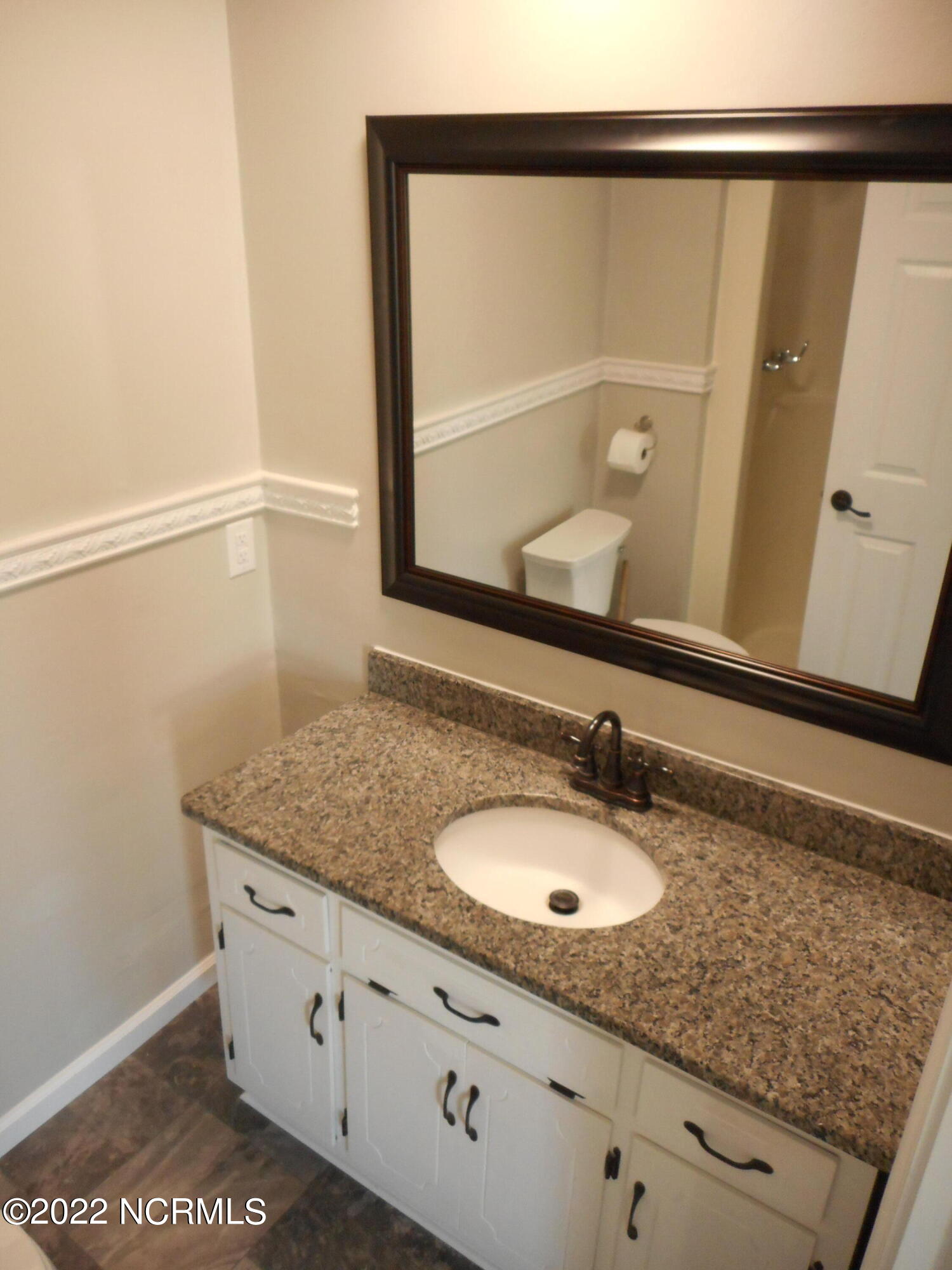 134 Shipman Road Havelock, NC 28532 - Photo 17 of 47 Principal Vanity