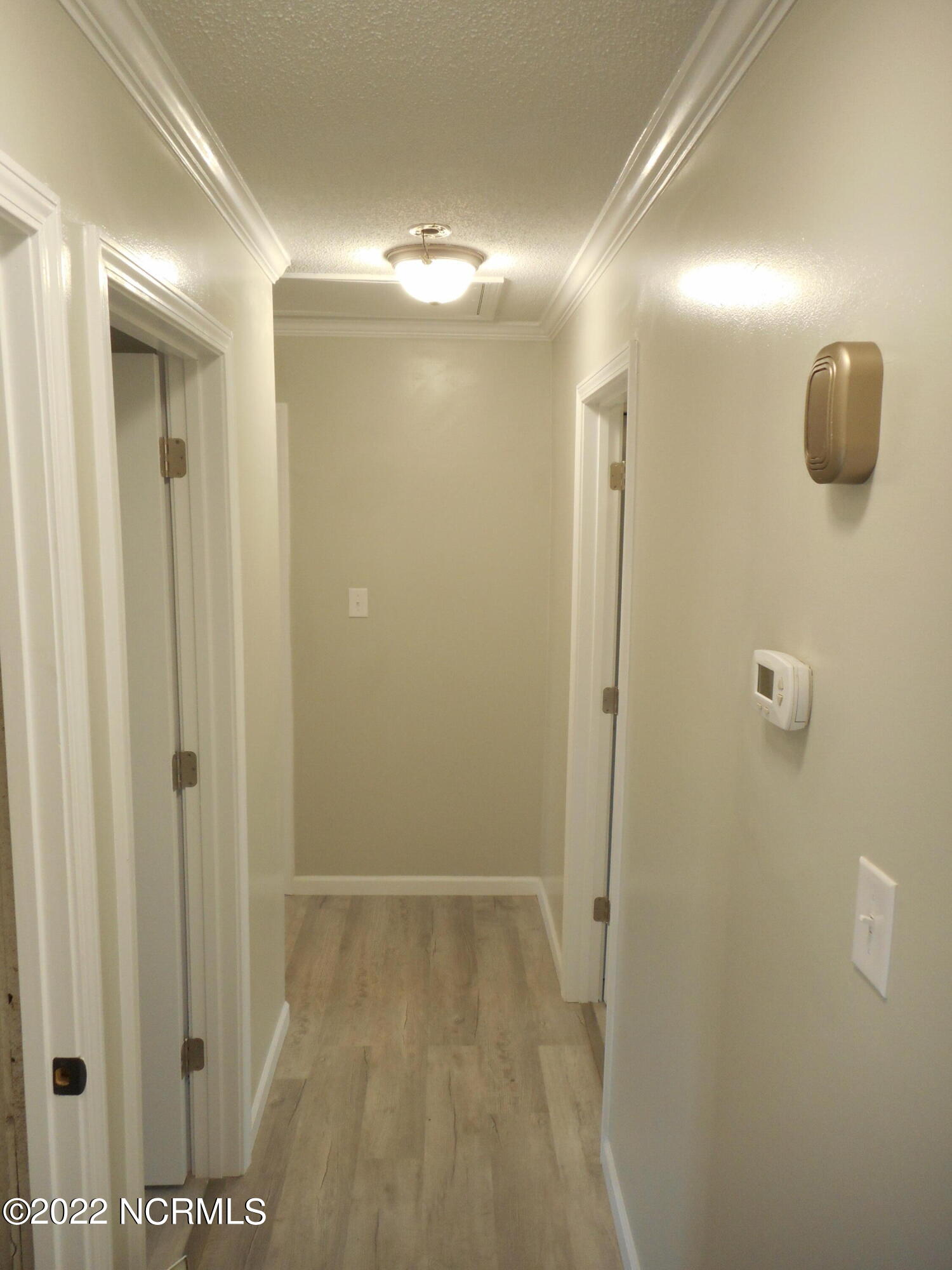 134 Shipman Road Havelock, NC 28532 - Photo 23 of 47 Hallway