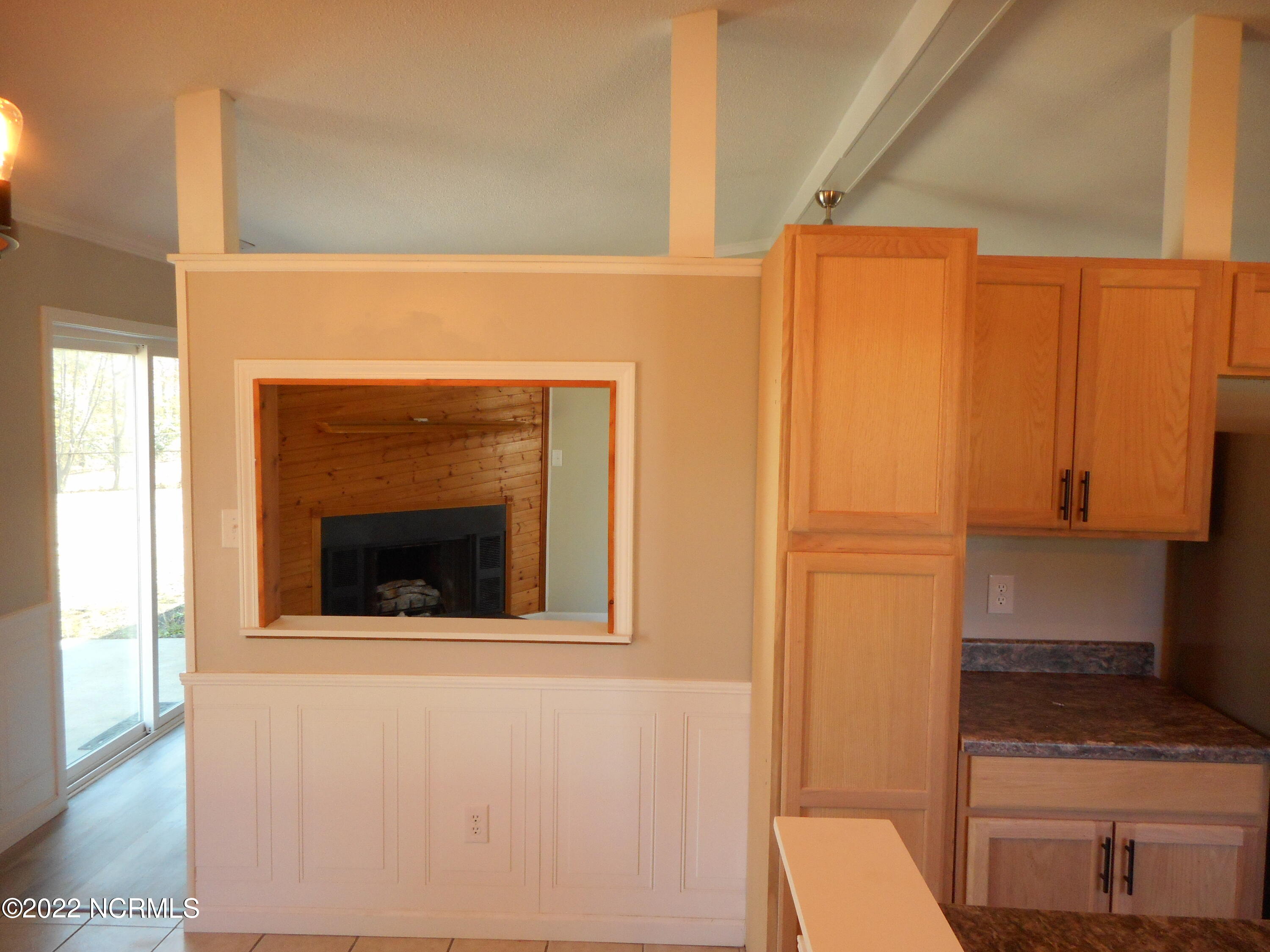 134 Shipman Road Havelock, NC 28532 - Photo 34 of 47 Dining/Kitchen Combo