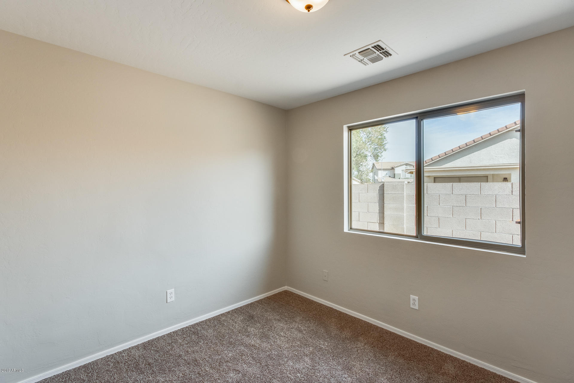 417 West Beautiful Lane Phoenix, AZ 85041 - Photo 23 of 33