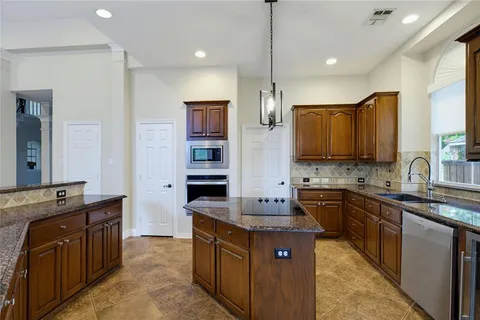 $705,000 | 5705 Sandalwood Drive, McKinney, TX 75070