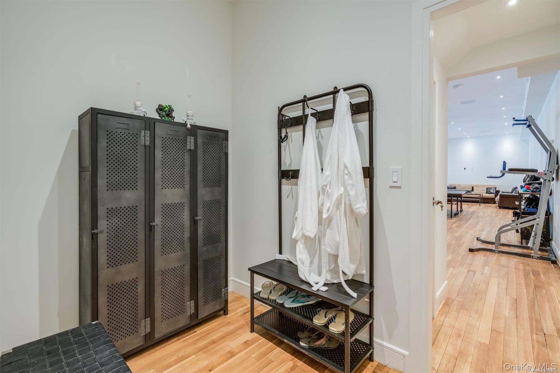 9 Winding Way Locust Valley, NY 11560 - Photo 31 of 35 Gym Changing Room