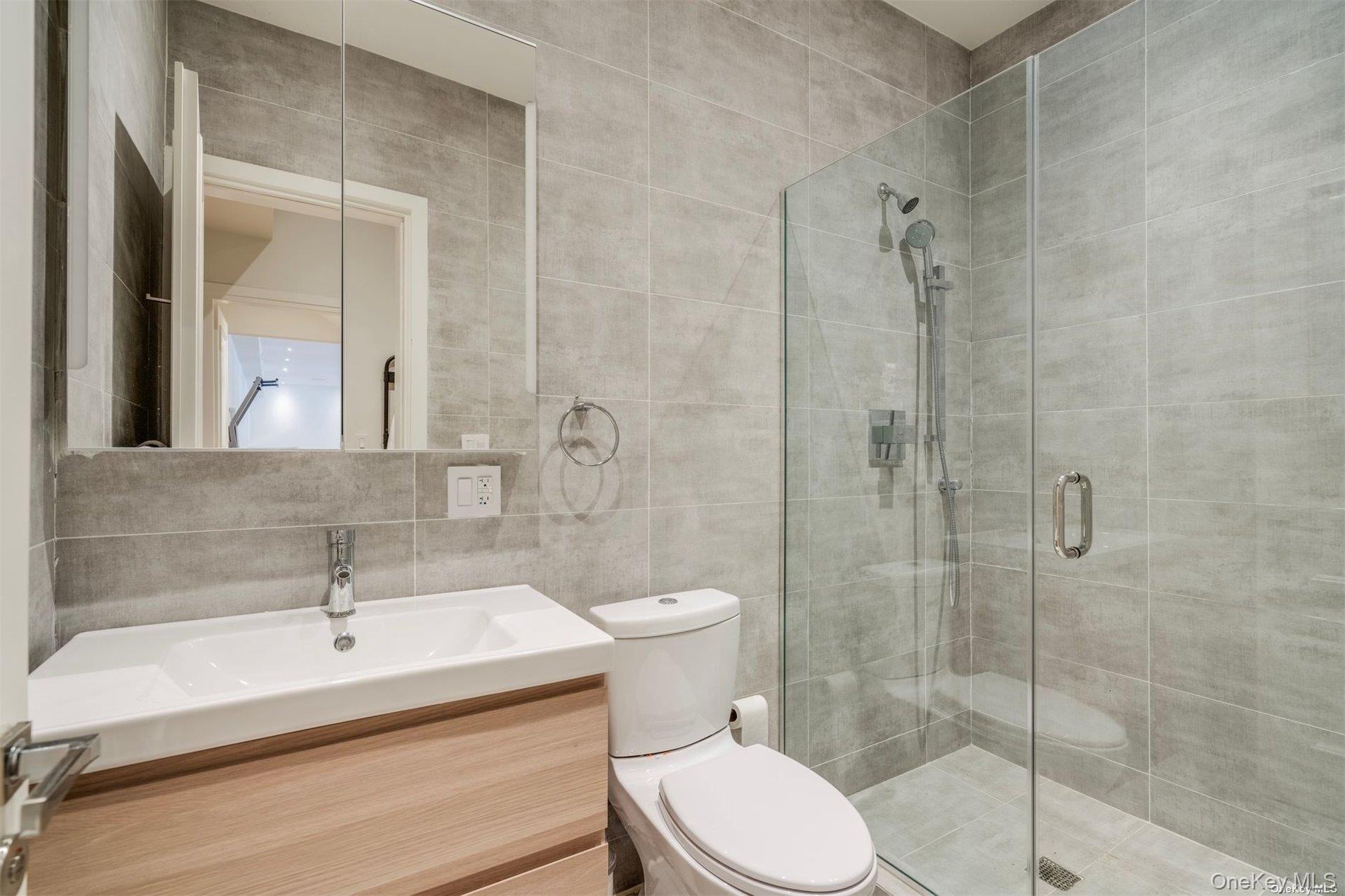 9 Winding Way Locust Valley, NY 11560 - Photo 32 of 35 Gym Bathroom