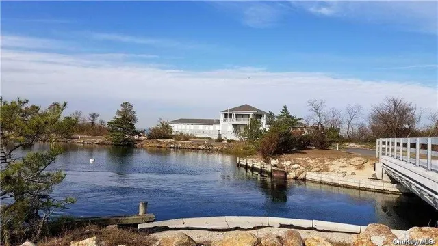 $28,000 | 9 Winding Way, Locust Valley, NY 11560