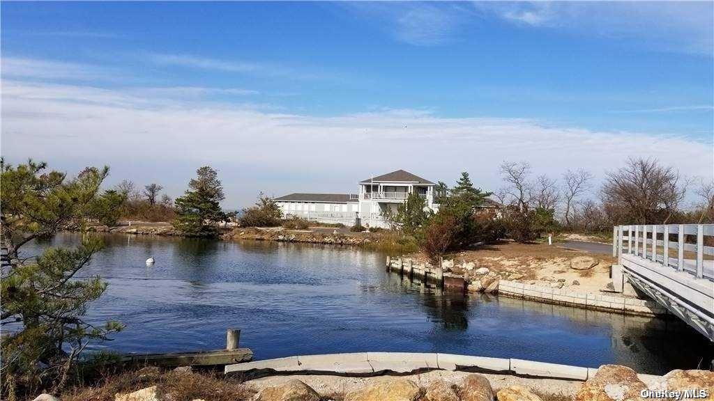 9 Winding Way Locust Valley, NY 11560 - Photo 33 of 35 Beach House