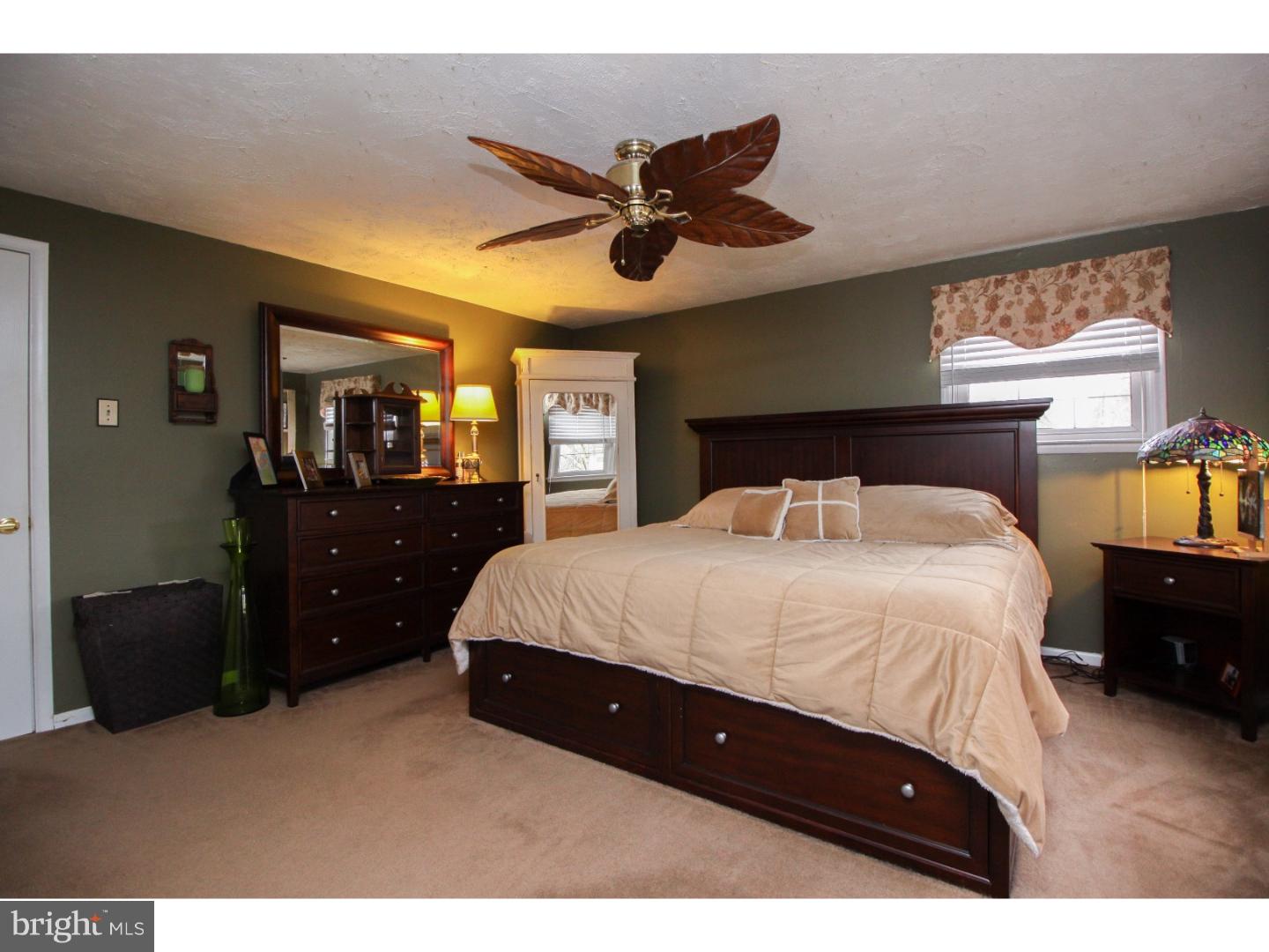 104 Oakmont Road Mount Laurel, NJ 08054 - Photo 13 of 23 Gallery Image 13