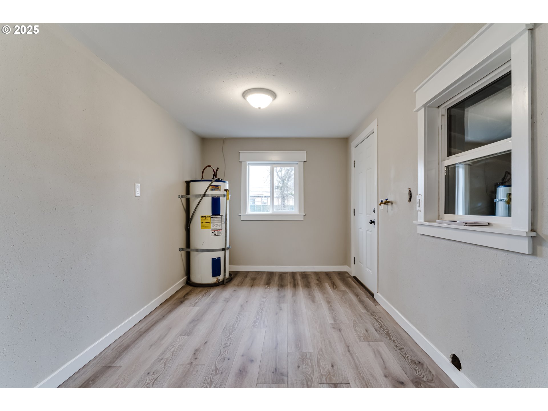 420 37th Street Springfield, OR 97478 - Photo 10 of 30