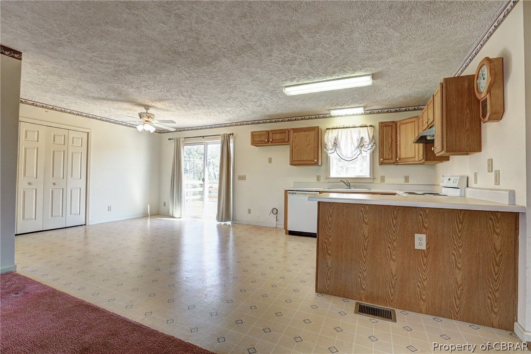 254 East Harbor Drive Reedville, VA 22539 - Photo 13 of 26 Gallery Image 13