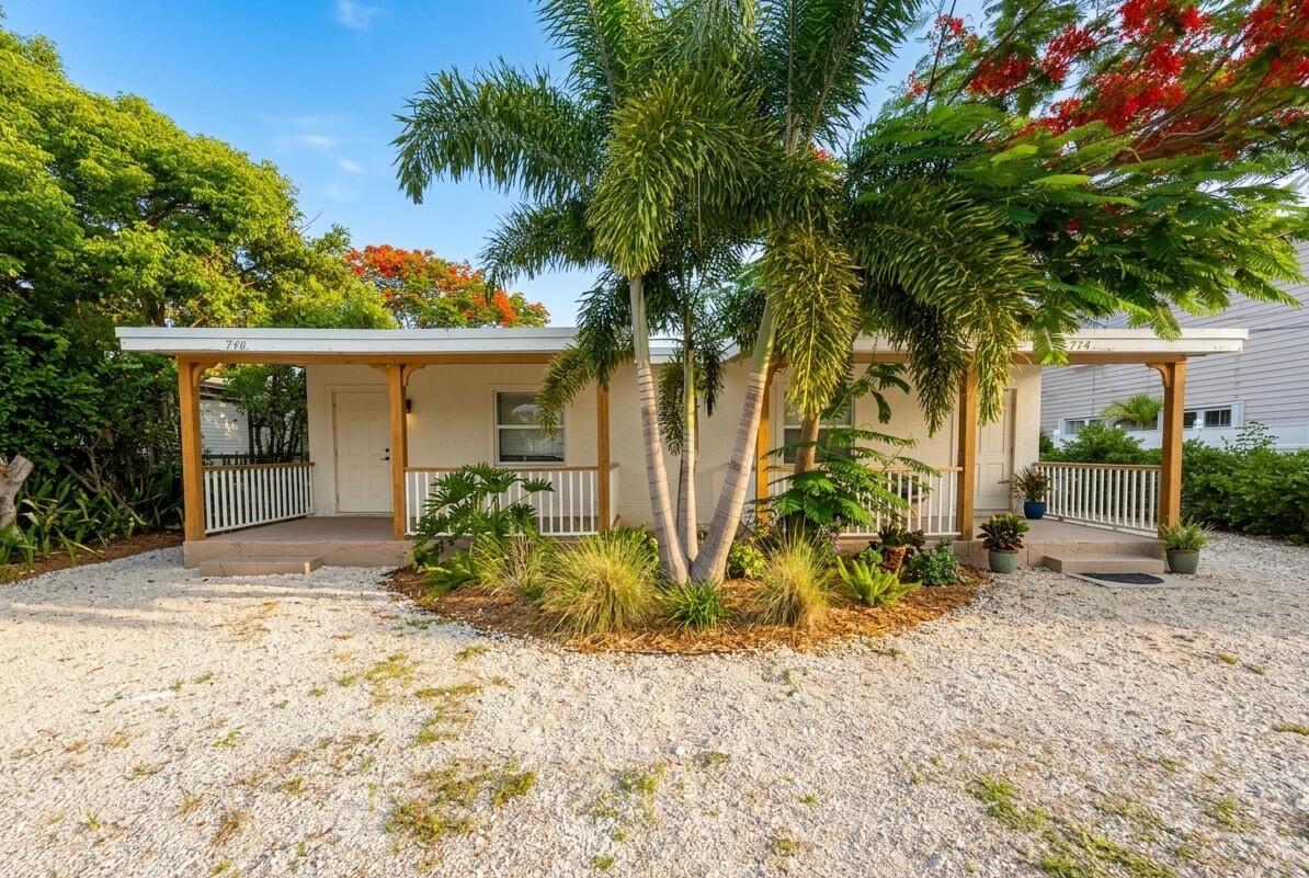 746 50th Street Marathon, FL 33050 - Photo 1 of 4 746 50th pictures-2