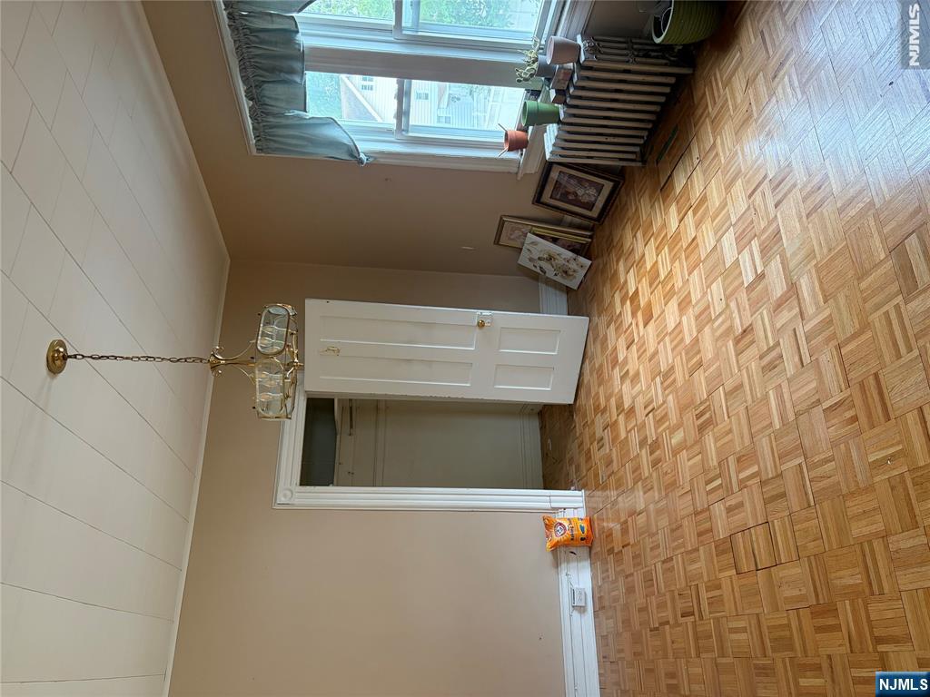 90 Spring Valley Avenue Hackensack, NJ 07601 - Photo 7 of 17