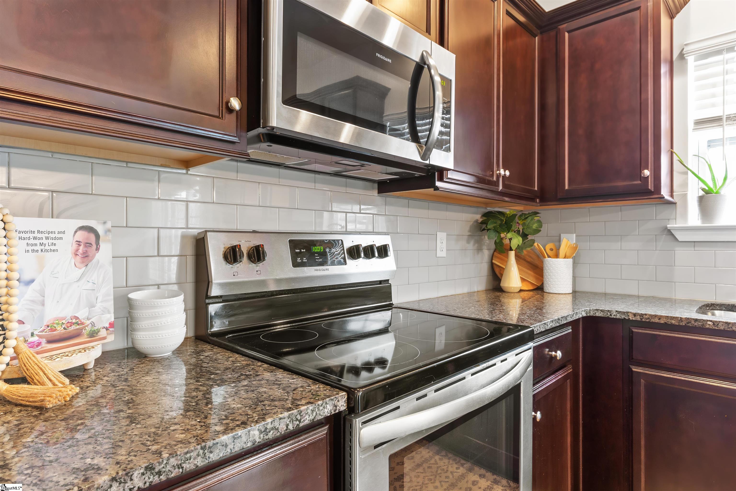 203 Addlestone Circle Fountain Inn, SC 29644 - Photo 8 of 38 Gallery Image 8