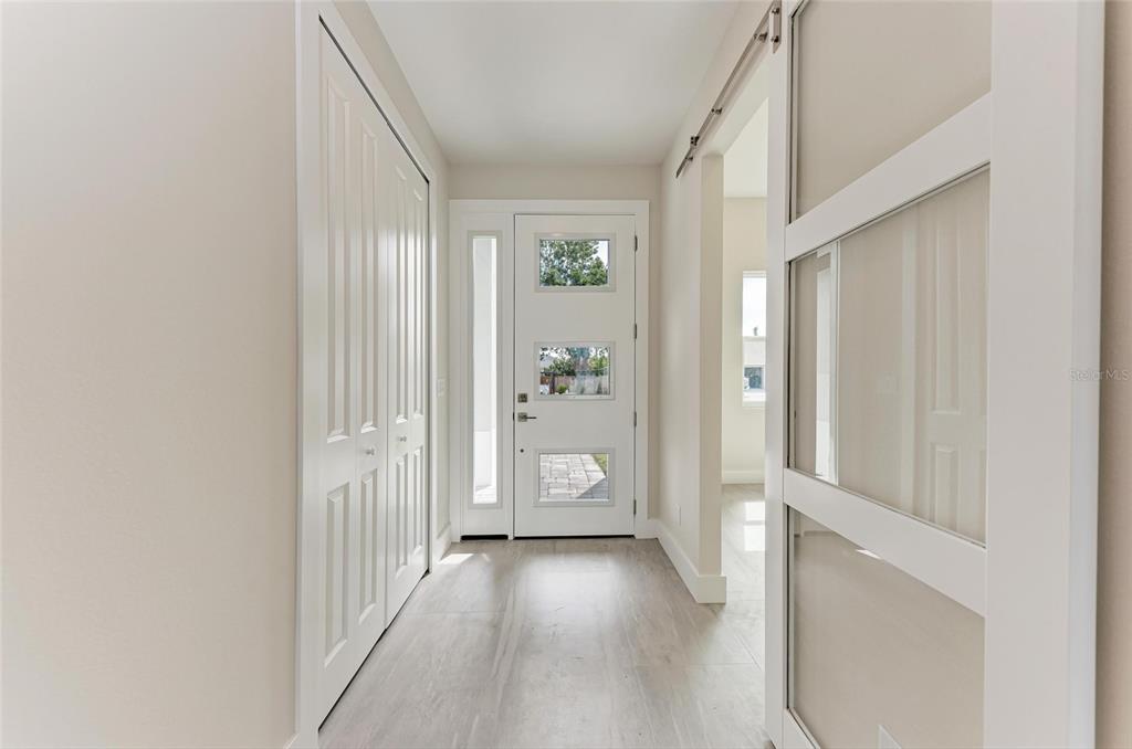 5322 Syracuse Road Venice, FL 34293 - Photo 6 of 53 Gallery Image 6