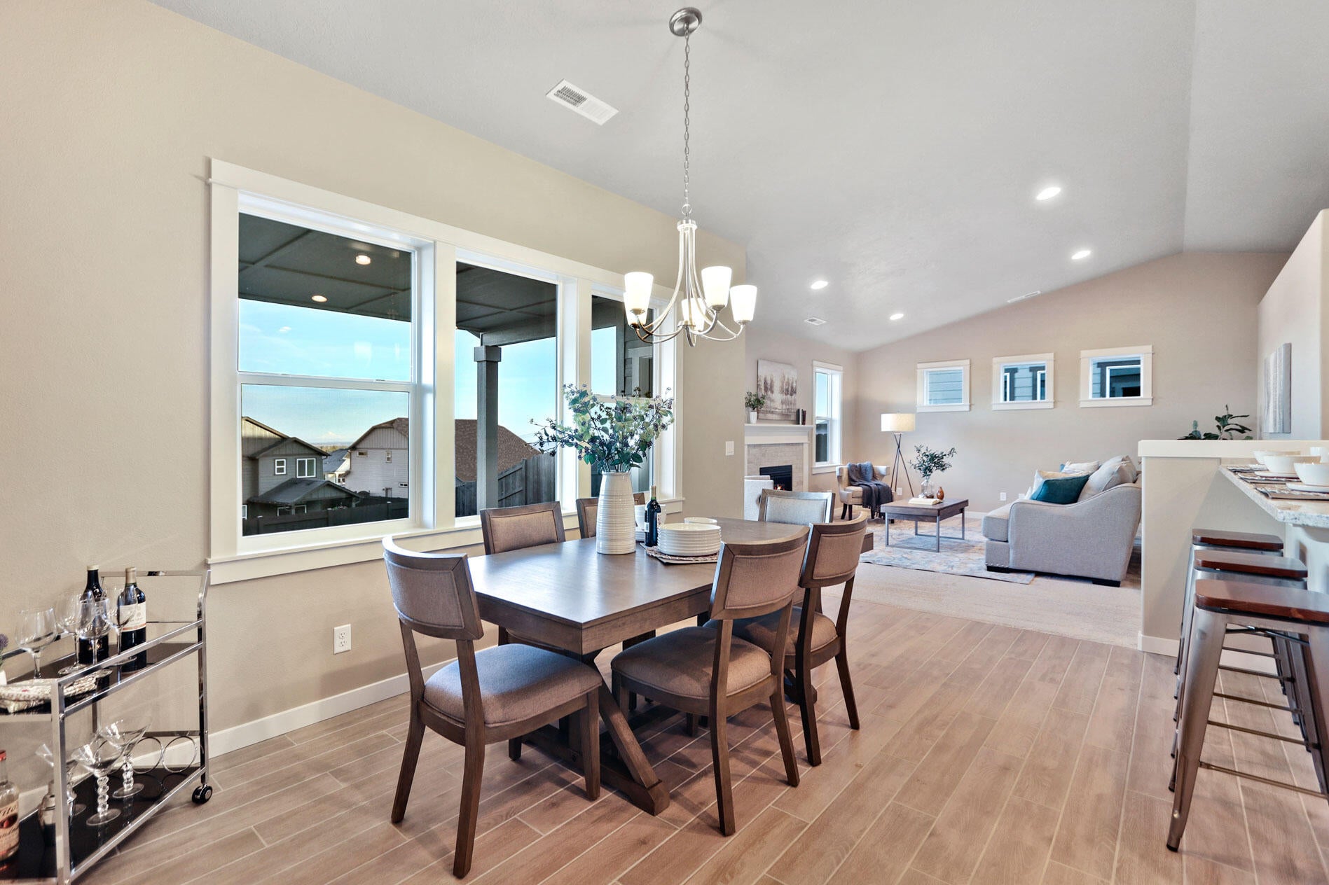 56223 Marsh Hawk Road Bend, OR 97707 - Photo 7 of 18 Snowbrush - Dining Room