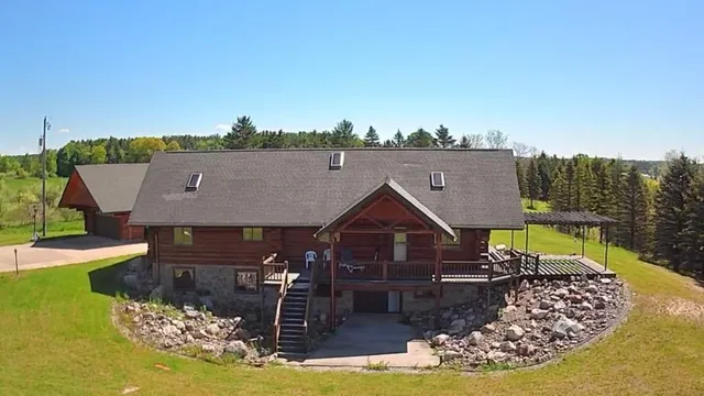 $524,900 | 6294 100th Avenue, Evart, MI 49631