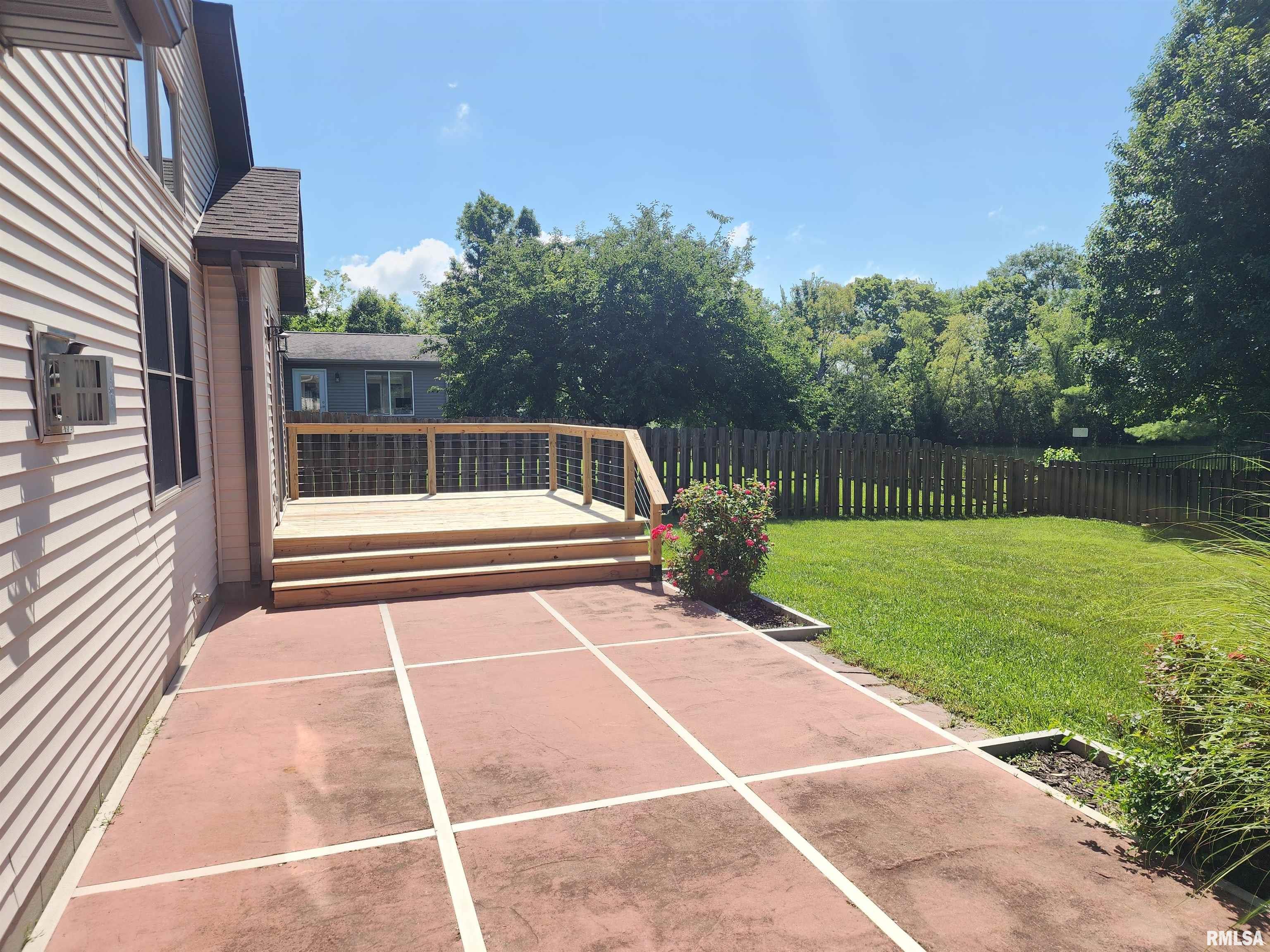 404 Treeline Lane Springfield, IL 62703 - Photo 9 of 58