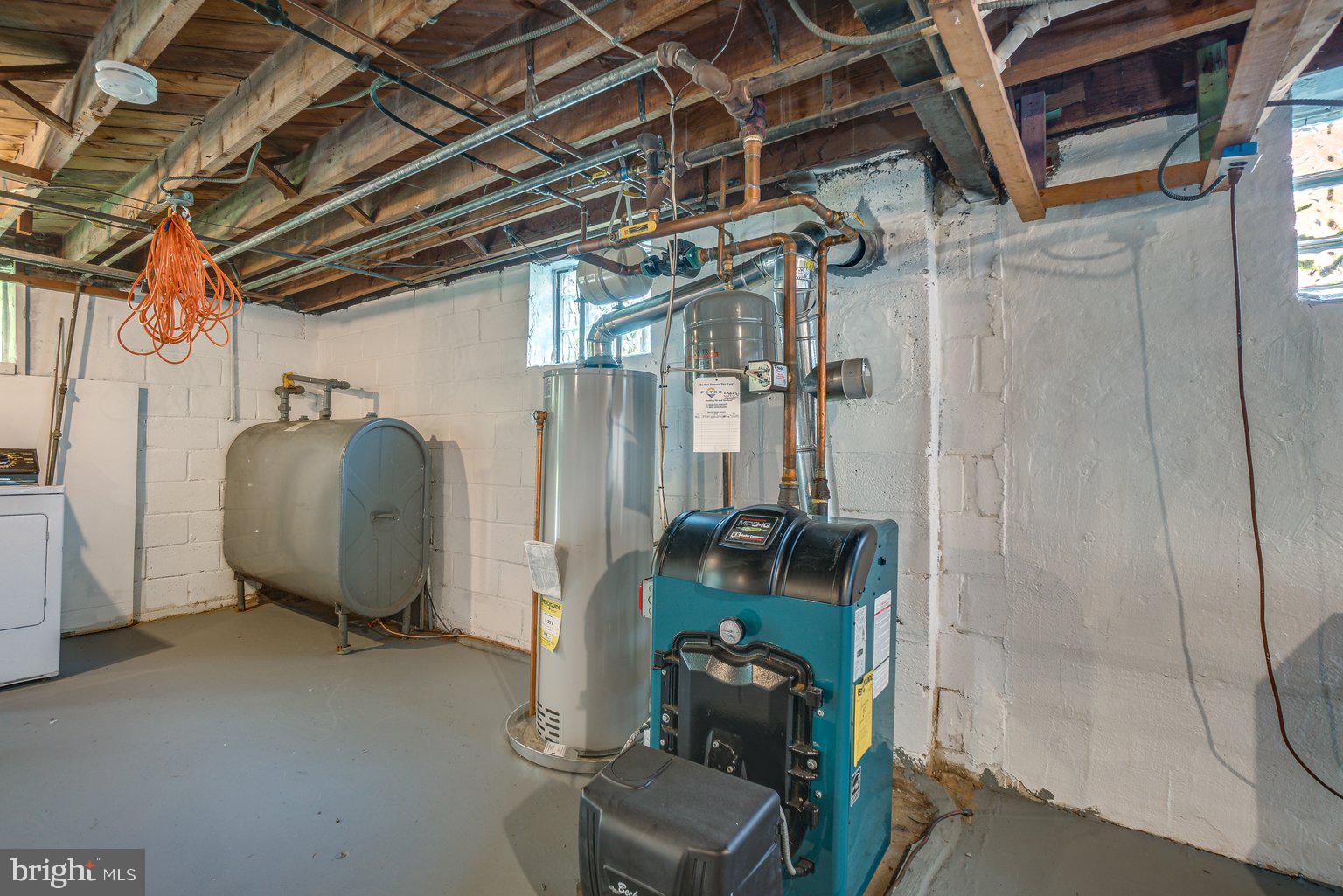 516 Random Road Baltimore, MD 21229 - Photo 23 of 31 Newer furnace