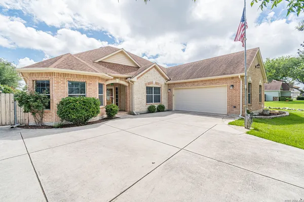 $399,900 | 15614 Dell Lane, Selma, TX 78154