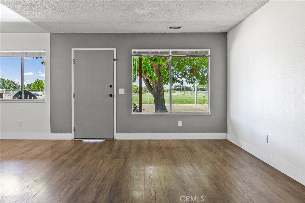 358 Via Ramona Paso Robles, CA 93446 - Photo 3 of 30