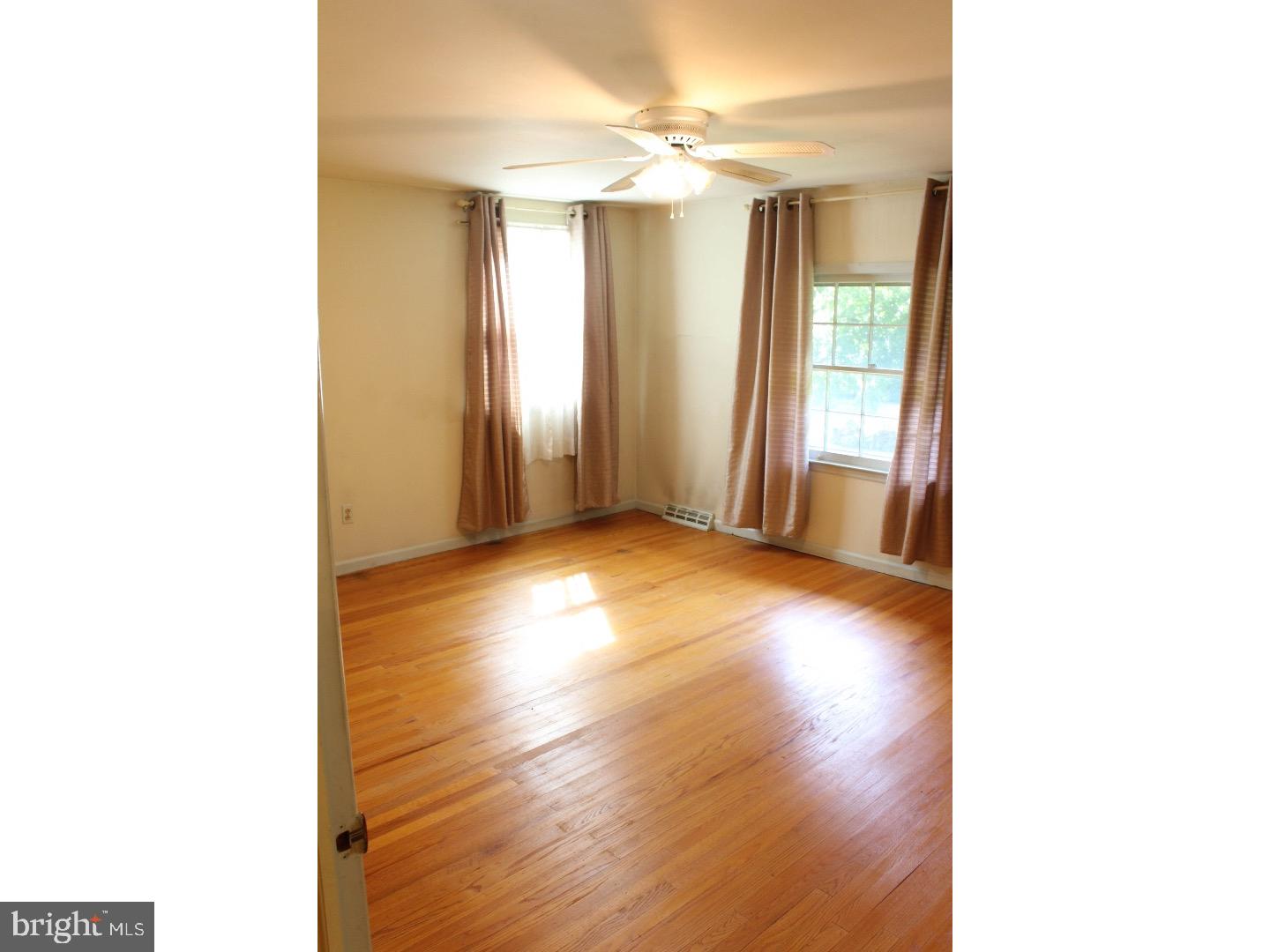 208 Hedgeman Road Moorestown, NJ 08057 - Photo 12 of 24 Gallery Image 12